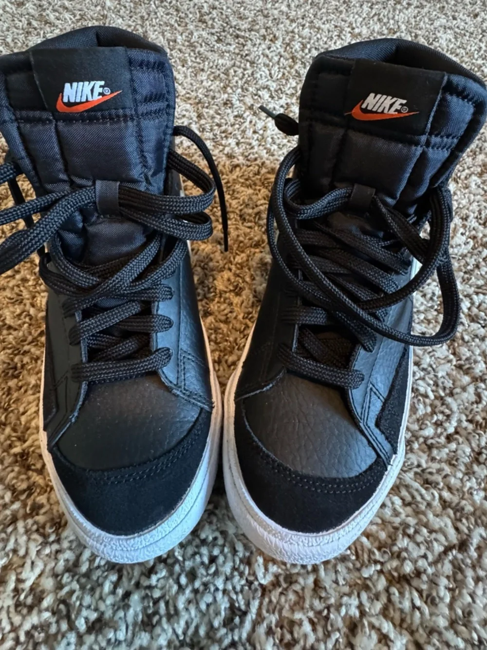 Kid's sneakers by Nike 6.5y(women's 8 us /38 euro).